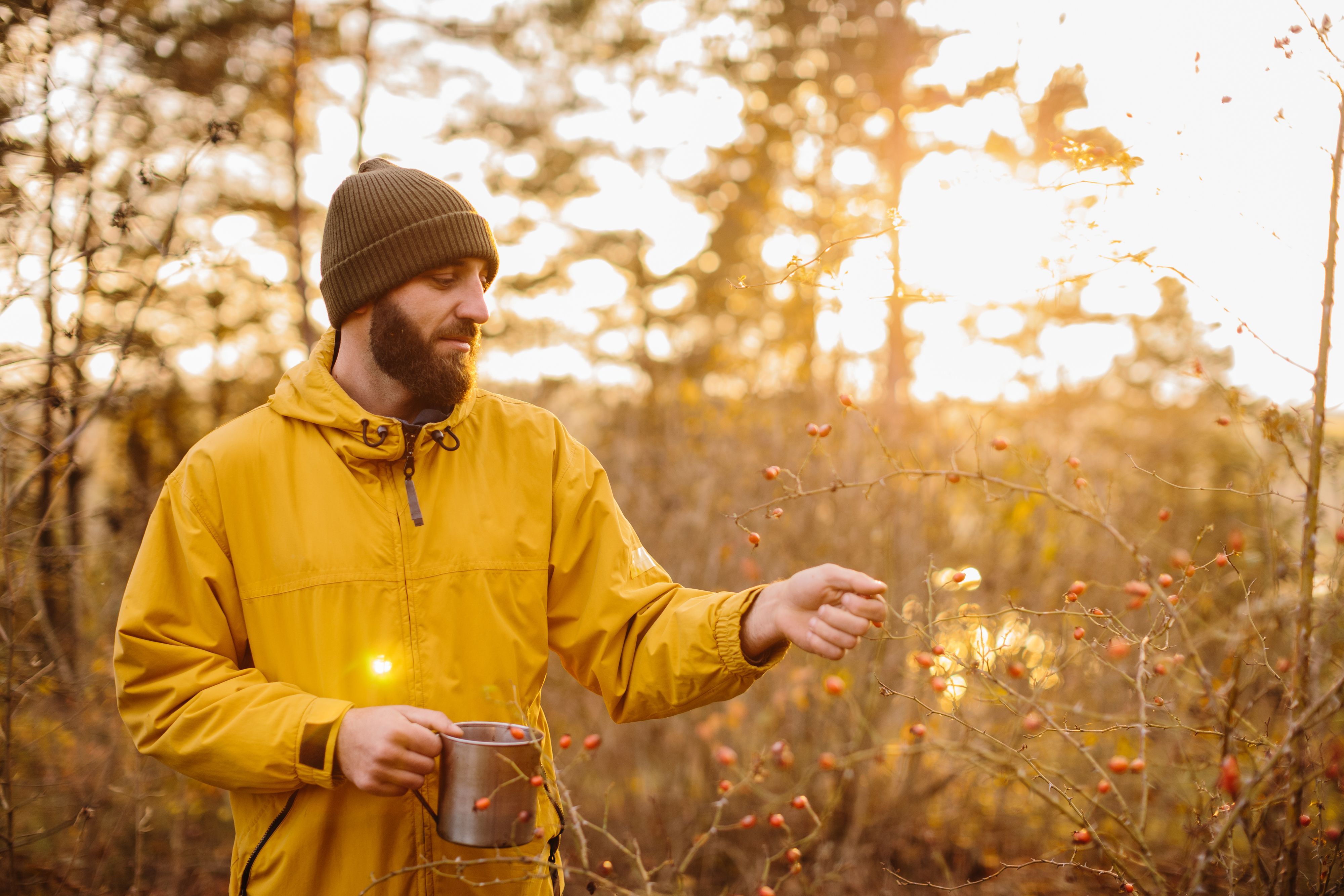 a man struggling with his RV deep work routine as he is a digital nomad and workign remotely